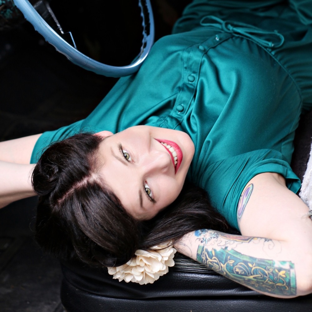 Meet your Posher, Carla